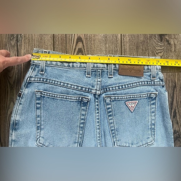 Vintage 1990s Guess Light-wash Jeans size 28 - Picture 7 of 8